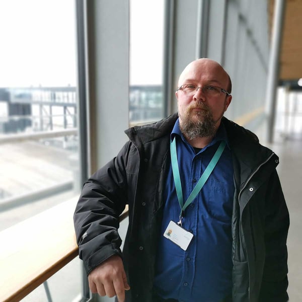 Avarn Securityn Helsingin Sataman palveluesimies Juhani Kujansuu